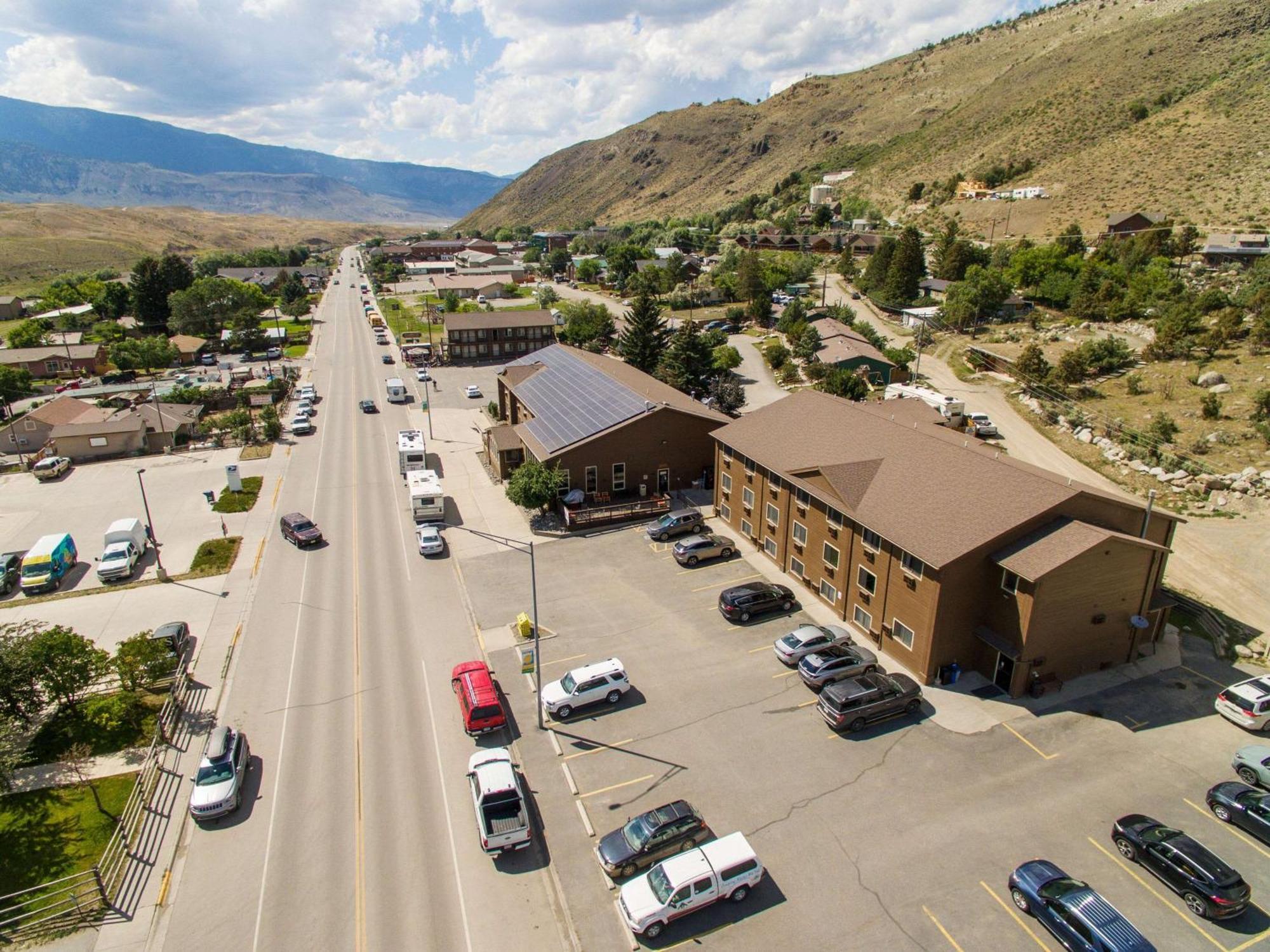 Super 8 By Wyndham Gardiner/Yellowstone Park Area Exterior foto