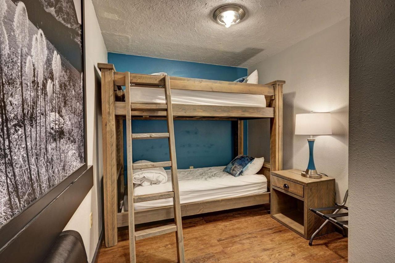 Super 8 By Wyndham Gardiner/Yellowstone Park Area Exterior foto